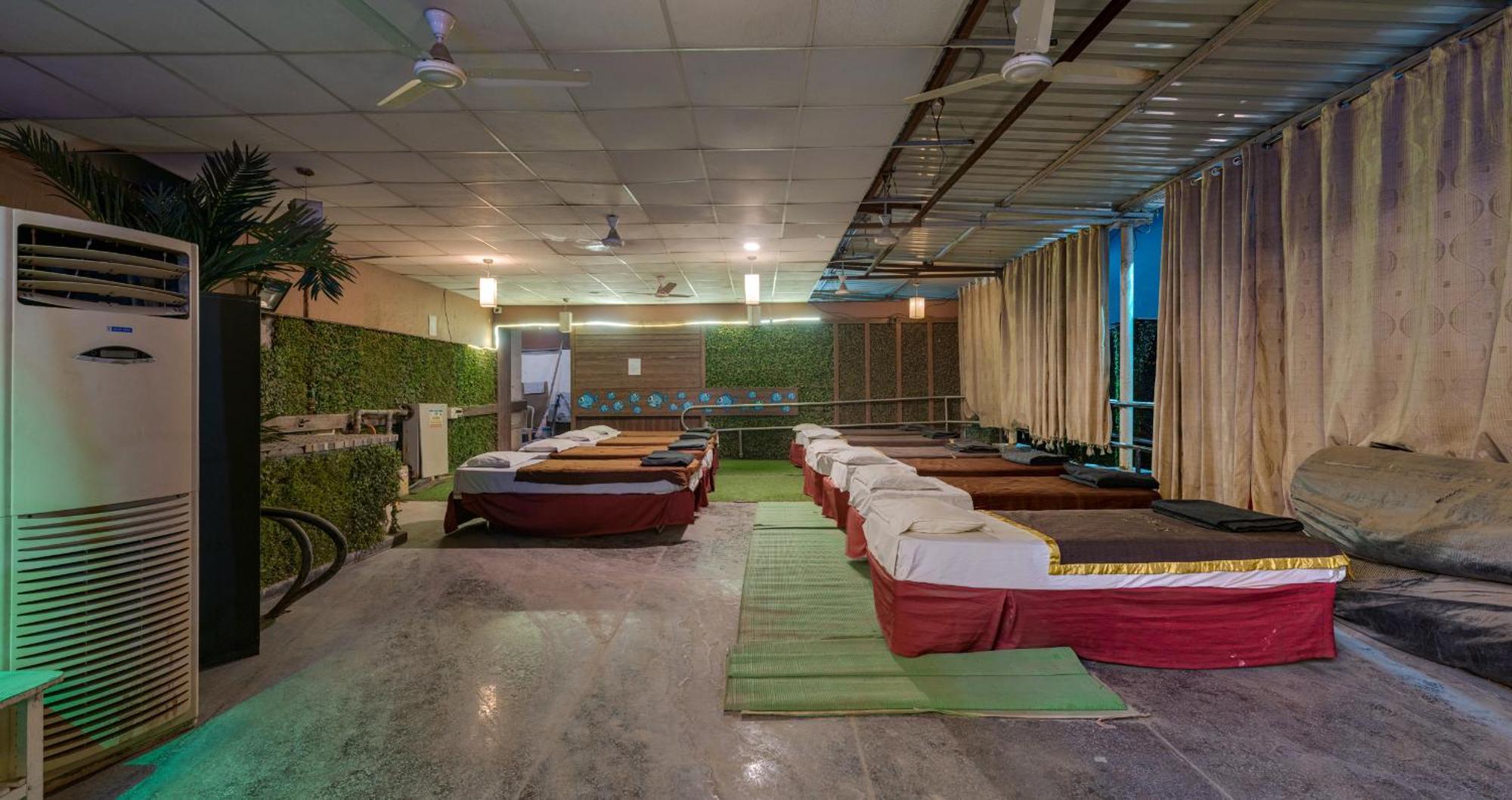 Hotel Surya Executive 3 Star Hotel Solapur Zewnętrze zdjęcie